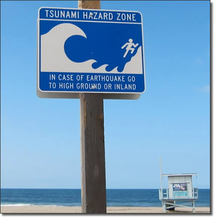 Tsunami | Warning Signs along the shoreline and in the ...